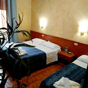 Hotel Ferrari, Rzym